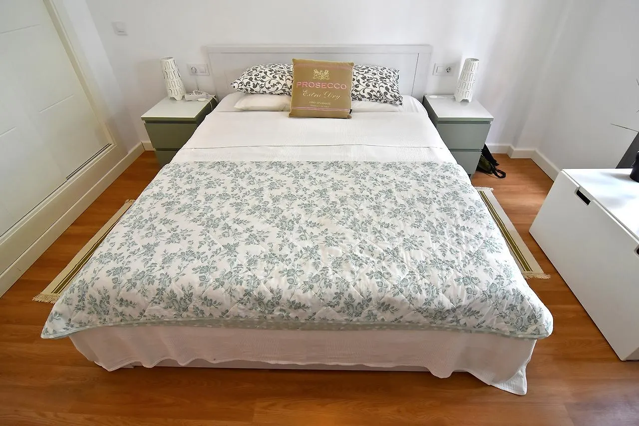 Serendipity Apartments Malaga Spain